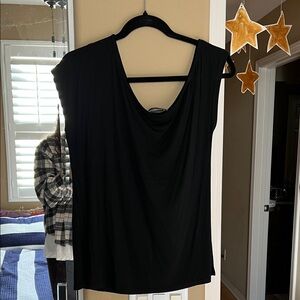 Chic Black Women's Short Sleeve Top